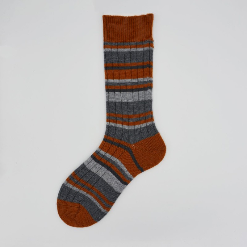 Calza corta in lana vergine a righe...