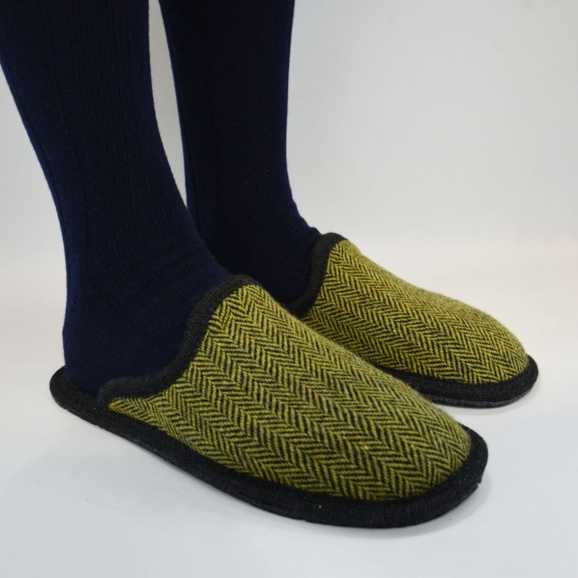 Pantofola in lana in fantasia a lisca Seba 2