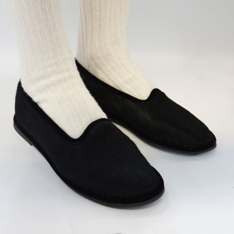 Slipper in cavallino con suola rigida...