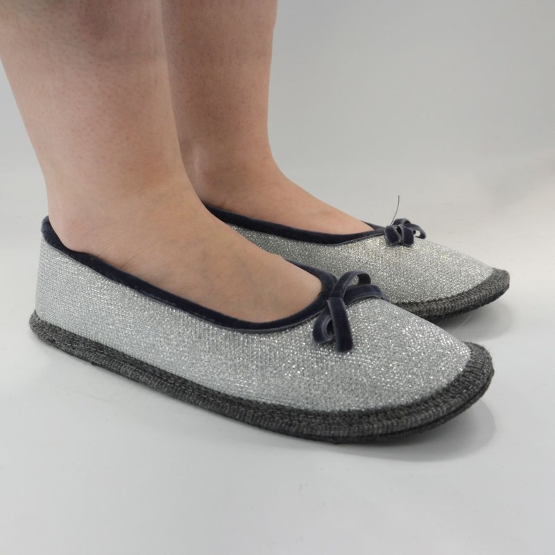 Slipper in tessuto con bordo in...
