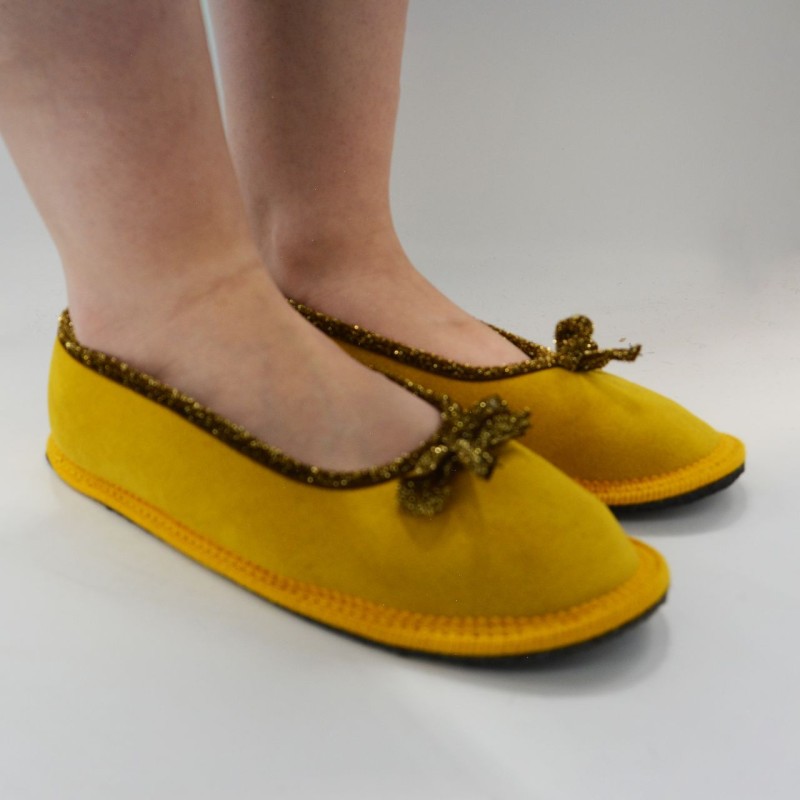 Slipper in tessuto morbido e lana...