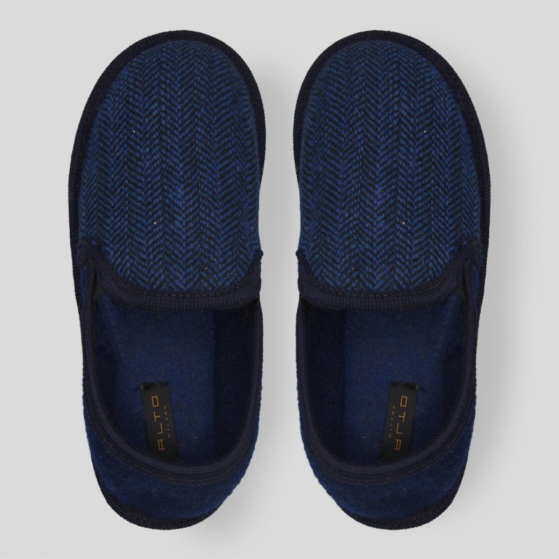 Pantofola in lana in fantasia a lisca...