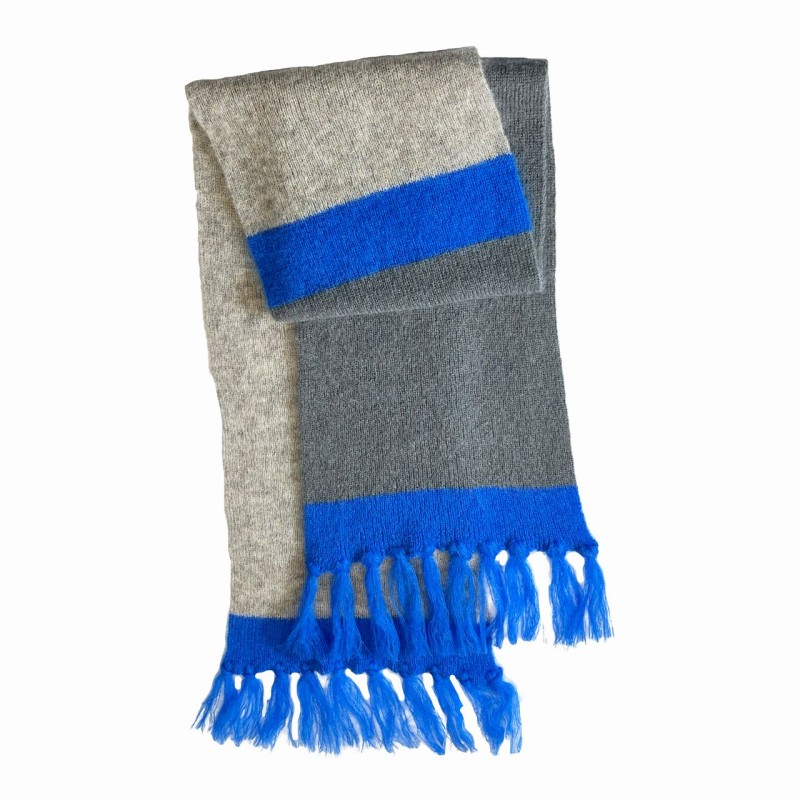 Sciarpa con frange a tre colori